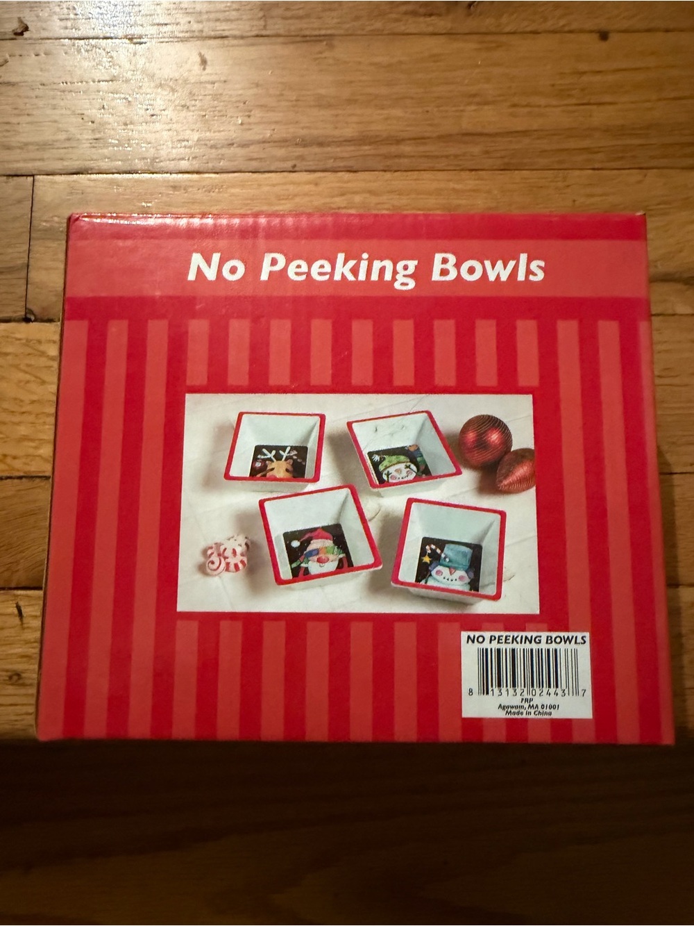 No Peeking Bowls Holiday Serving Set - Red